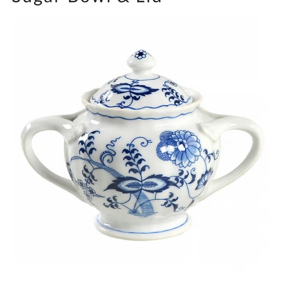 Blue Danube Japan Sugar Bowl with lid, Discontinued Pattern. Rare - Picture 2 of 3